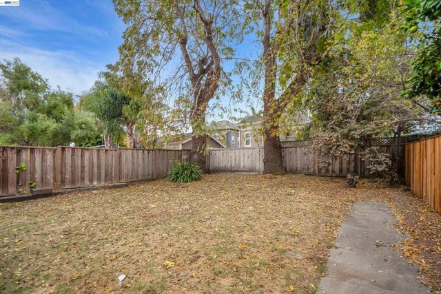 2014 Buena Vista Ave, Alameda, CA 94501