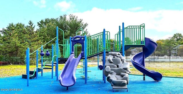 3 Preakness Court, Tinton Falls, NJ 07724