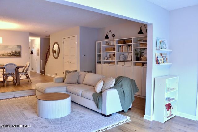 3 Preakness Court, Tinton Falls, NJ 07724