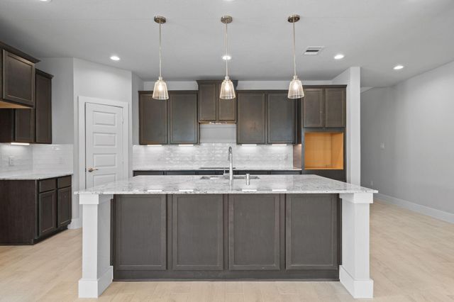 416 Heartstone Lane, Waller, TX 77484