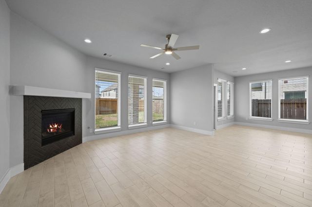 416 Heartstone Lane, Waller, TX 77484