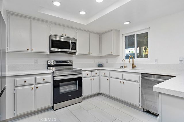 23618 Fair Weather, Canyon Lake, CA 92587