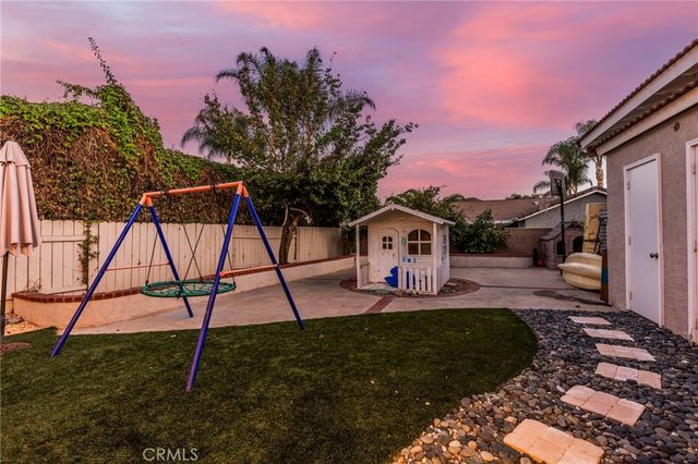 23618 Fair Weather, Canyon Lake, CA 92587