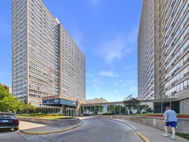 4800 S Chicago Beach Drive 2308S, Chicago, IL 60615