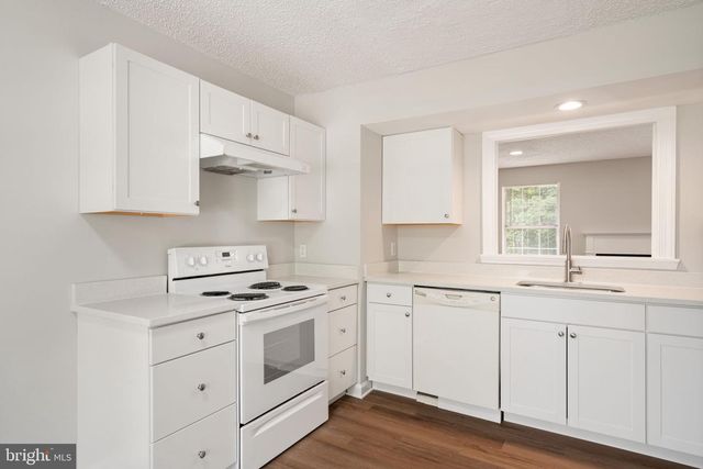 809 KNOLLWOOD CT, Stafford, VA 22554