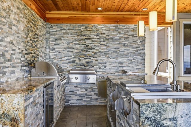 1411 Thorndyke Road, Port Ludlow, WA 98365