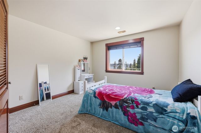1411 Thorndyke Road, Port Ludlow, WA 98365