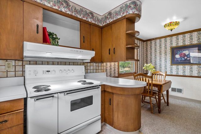 935 Virginia STREET, Racine, WI 53405