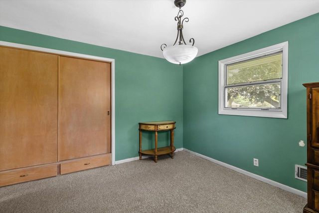 935 Virginia STREET, Racine, WI 53405