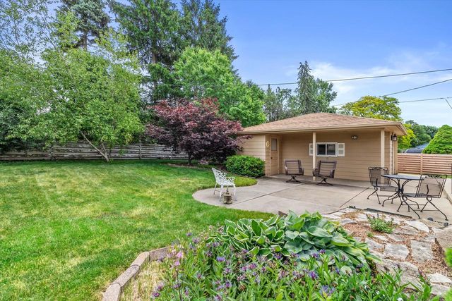 935 Virginia STREET, Racine, WI 53405