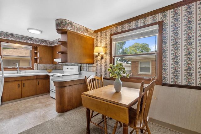 935 Virginia STREET, Racine, WI 53405