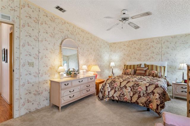 37621 ROSALITA AVENUE, Zephyrhills, FL 33541