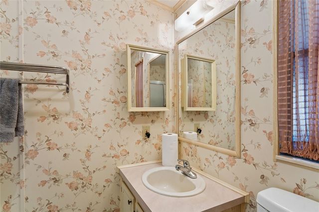 37621 ROSALITA AVENUE, Zephyrhills, FL 33541