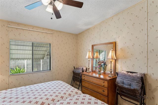 37621 ROSALITA AVENUE, Zephyrhills, FL 33541