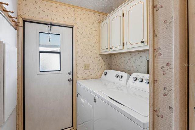 37621 ROSALITA AVENUE, Zephyrhills, FL 33541