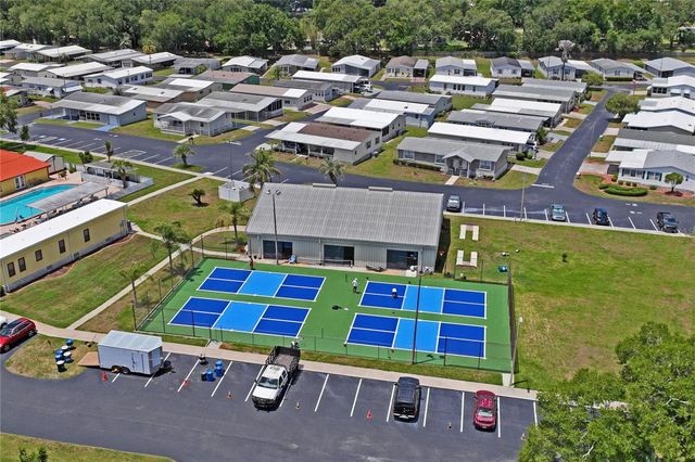 37621 ROSALITA AVENUE, Zephyrhills, FL 33541