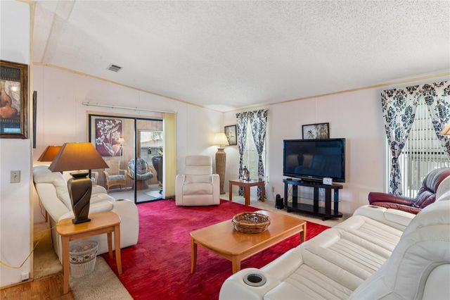 37621 ROSALITA AVENUE, Zephyrhills, FL 33541