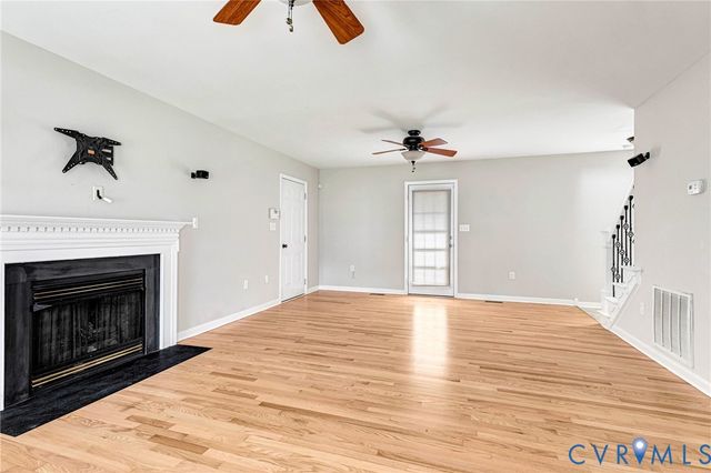 9370 Deerlake Dr, New Kent, VA 23124