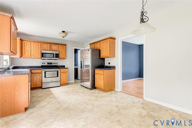 9370 Deerlake Dr, New Kent, VA 23124