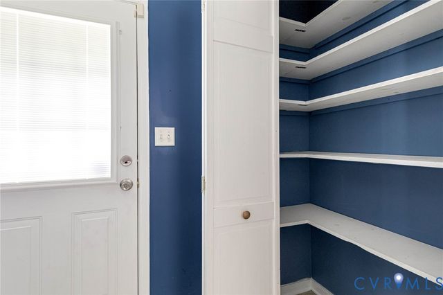 9370 Deerlake Dr, New Kent, VA 23124