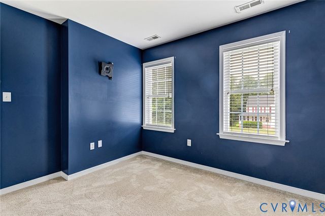 9370 Deerlake Dr, New Kent, VA 23124