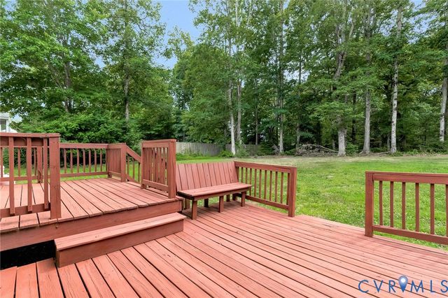 9370 Deerlake Dr, New Kent, VA 23124