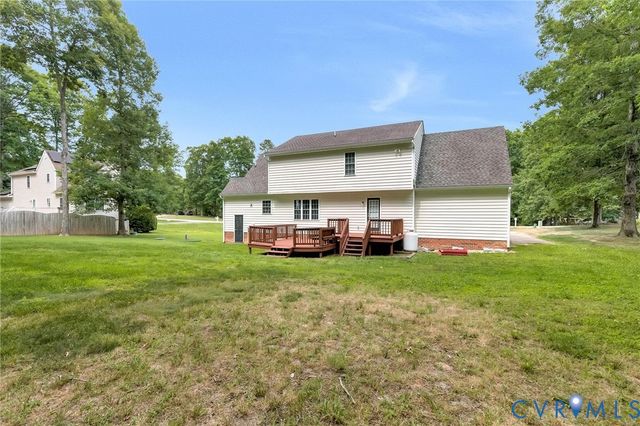 9370 Deerlake Dr, New Kent, VA 23124