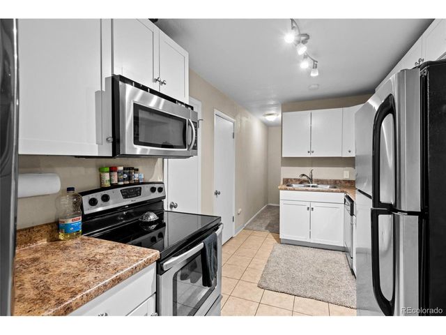 5997 Magnolia St, Commerce City, CO 80022