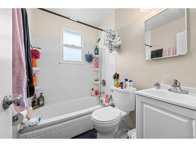 5997 Magnolia St, Commerce City, CO 80022