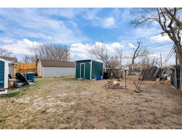 5997 Magnolia St, Commerce City, CO 80022