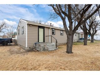 5997 Magnolia St, Commerce City, CO 80022