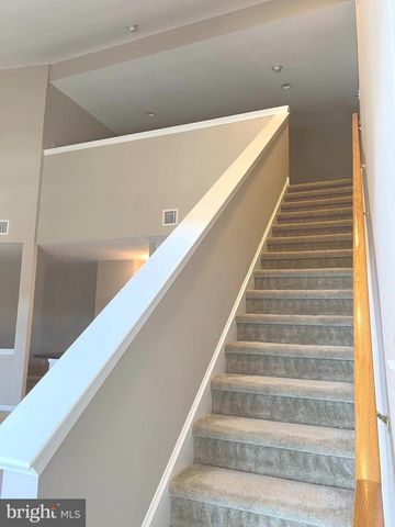 527 CARSON TER, Huntingdon Valley, PA 19006