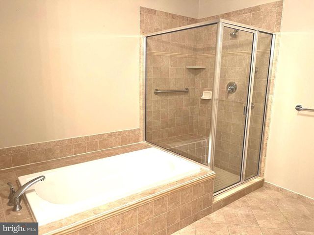 527 CARSON TER, Huntingdon Valley, PA 19006