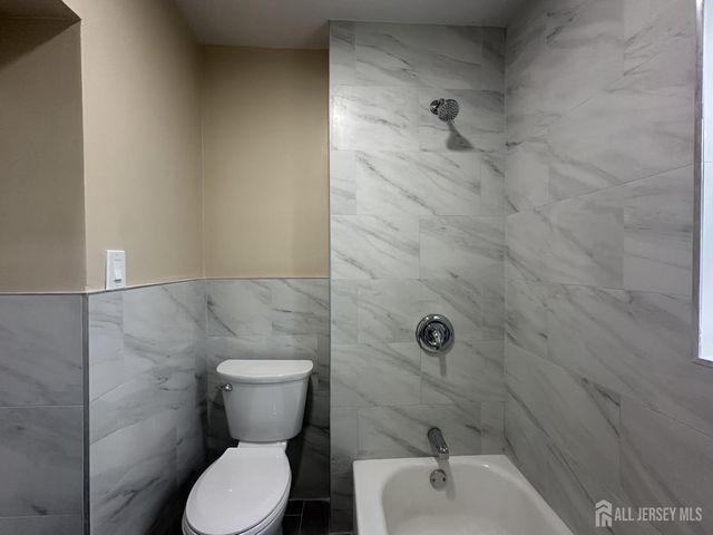 618 Carlock Avenue, Perth Amboy, NJ 08861