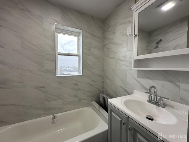 618 Carlock Avenue, Perth Amboy, NJ 08861