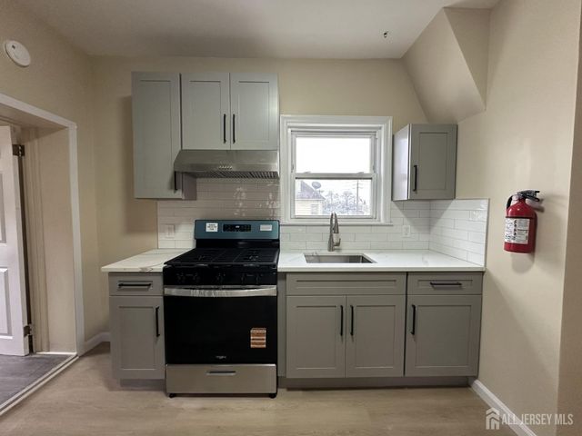 618 Carlock Avenue, Perth Amboy, NJ 08861