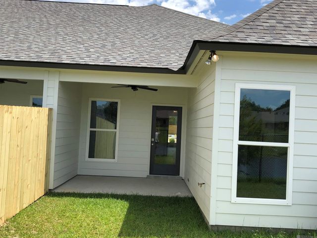 17530 Comfort Blvd, Saint George, LA 70817