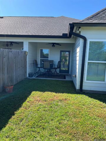 17530 Comfort Blvd, Saint George, LA 70817