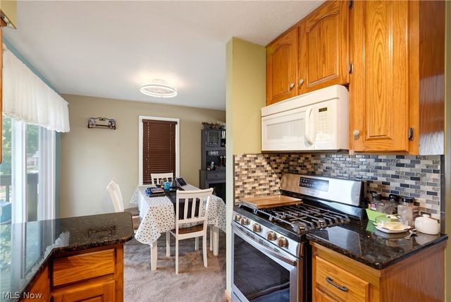 2630 Oakview Street NW, Massillon, OH 44646