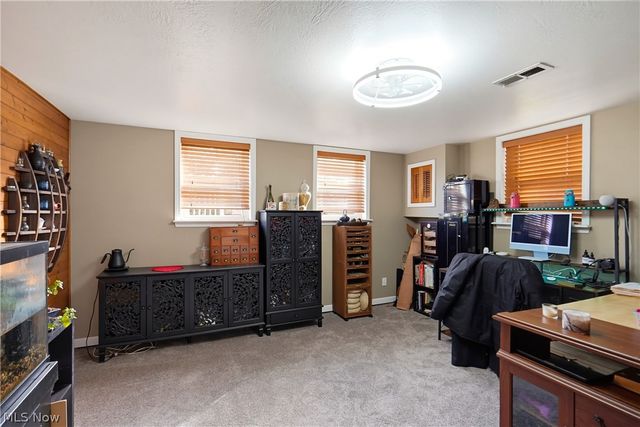 2630 Oakview Street NW, Massillon, OH 44646