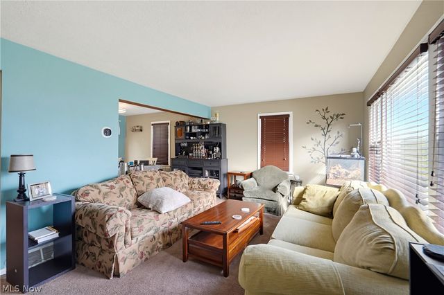 2630 Oakview Street NW, Massillon, OH 44646