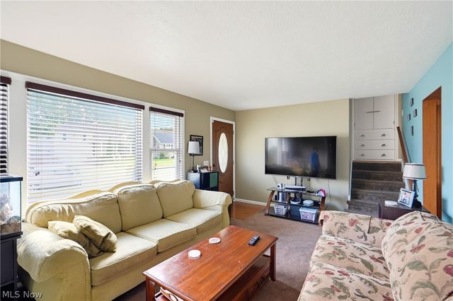 2630 Oakview Street NW, Massillon, OH 44646