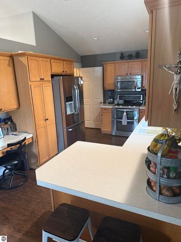 7932 Westside Drive, Hudsonville, MI 49426