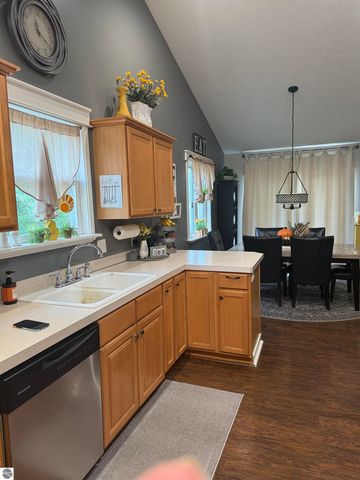 7932 Westside Drive, Hudsonville, MI 49426