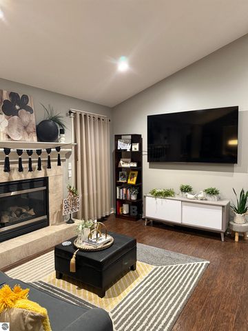 7932 Westside Drive, Hudsonville, MI 49426