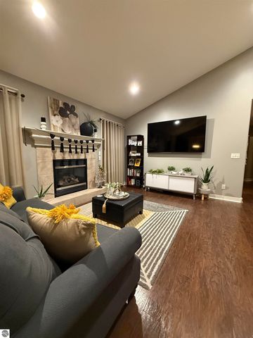 7932 Westside Drive, Hudsonville, MI 49426