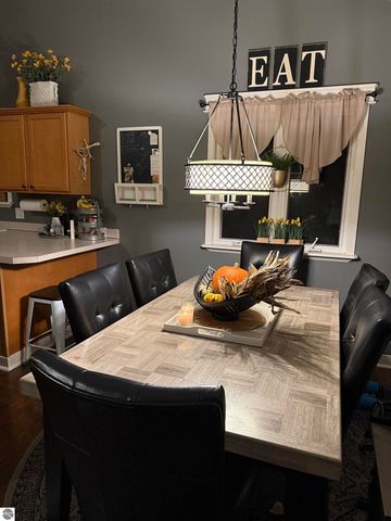 7932 Westside Drive, Hudsonville, MI 49426