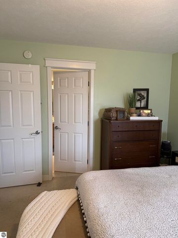 7932 Westside Drive, Hudsonville, MI 49426