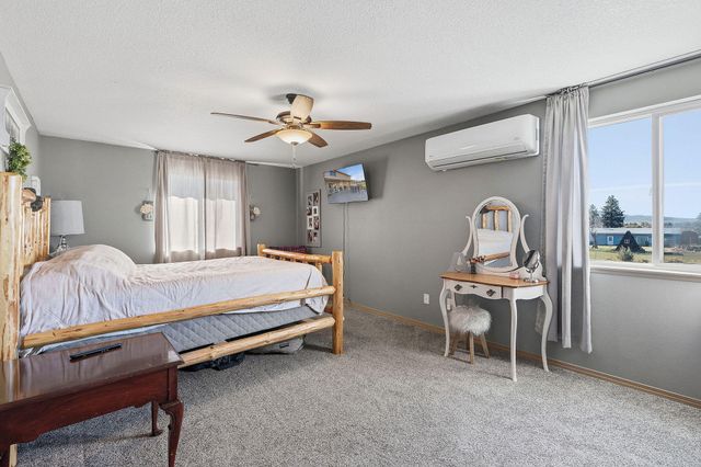 6600 SW Frazier Drive, Culver, OR 97734