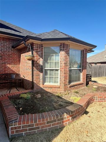 10017 SW 23rd Street, Yukon, OK 73099